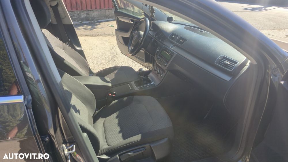 Volkswagen Passat - 9