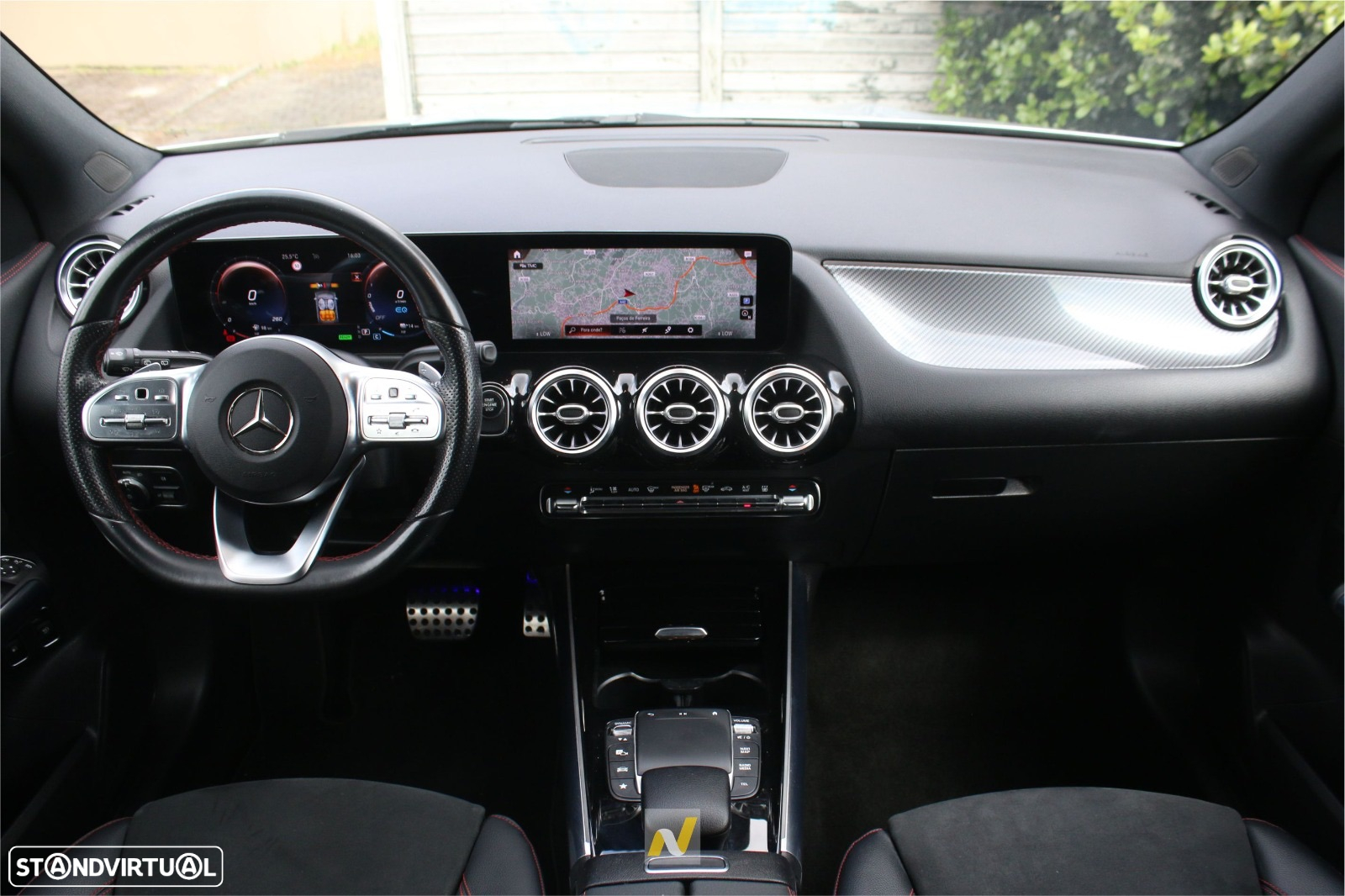 Mercedes-Benz GLA 250 e AMG Line - 26