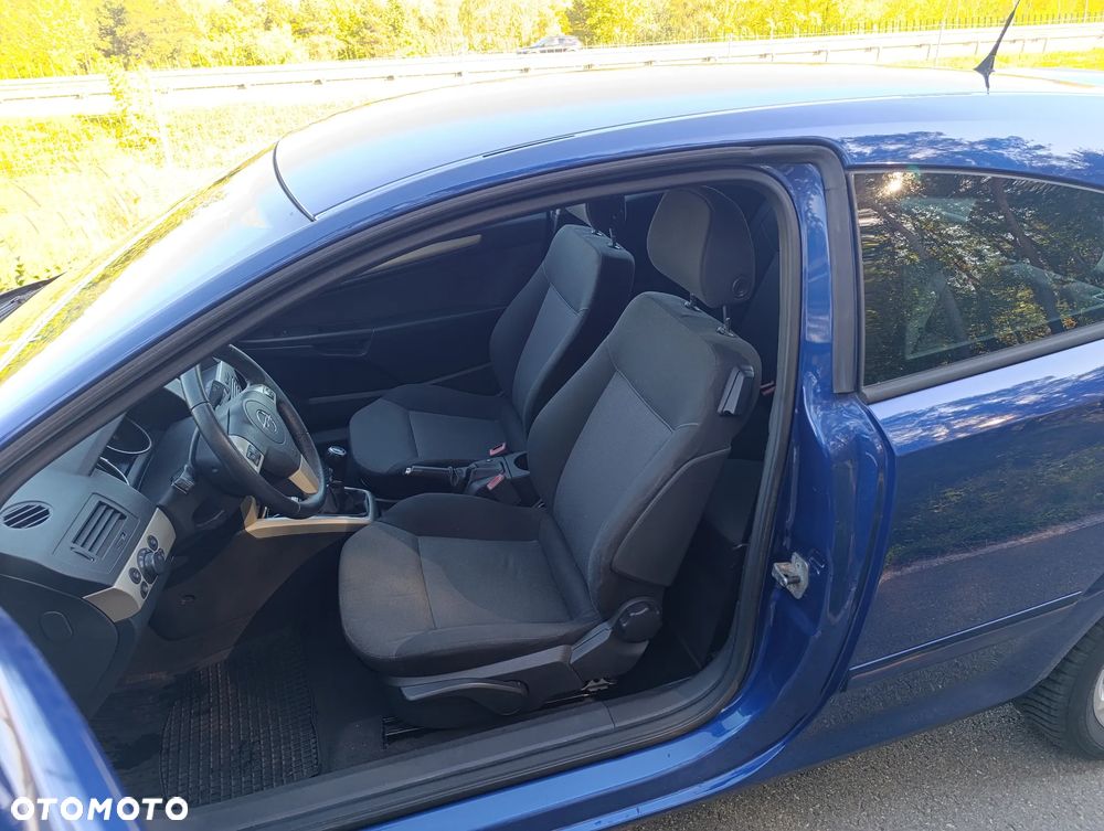 Opel Astra 1.6 Sport - 18
