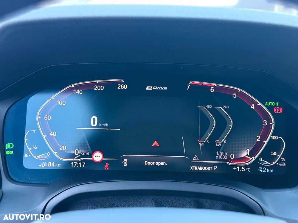 BMW Seria 3 330e Aut. - 25