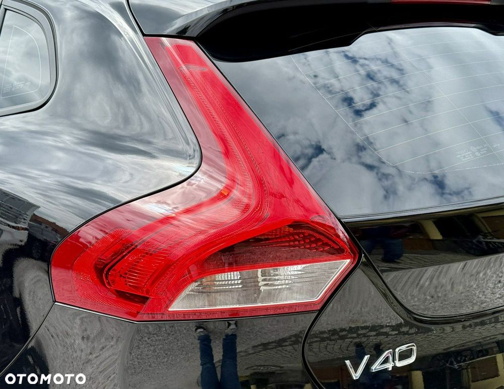 Volvo V40 Cross Country D3 Drive-E Momentum - 16