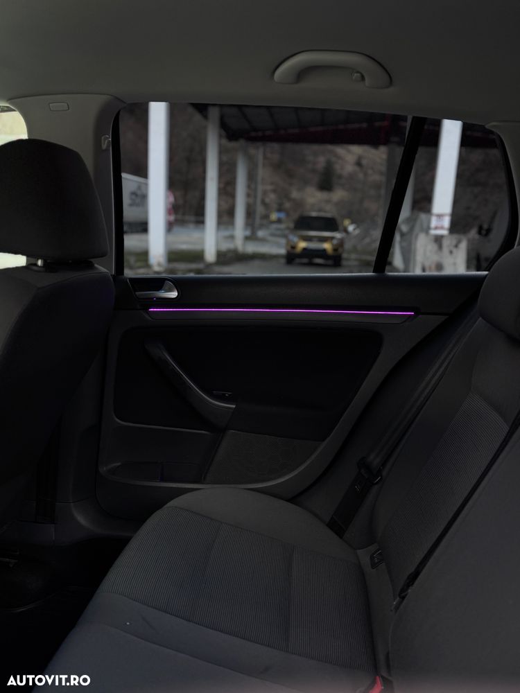 Volkswagen Golf - 12