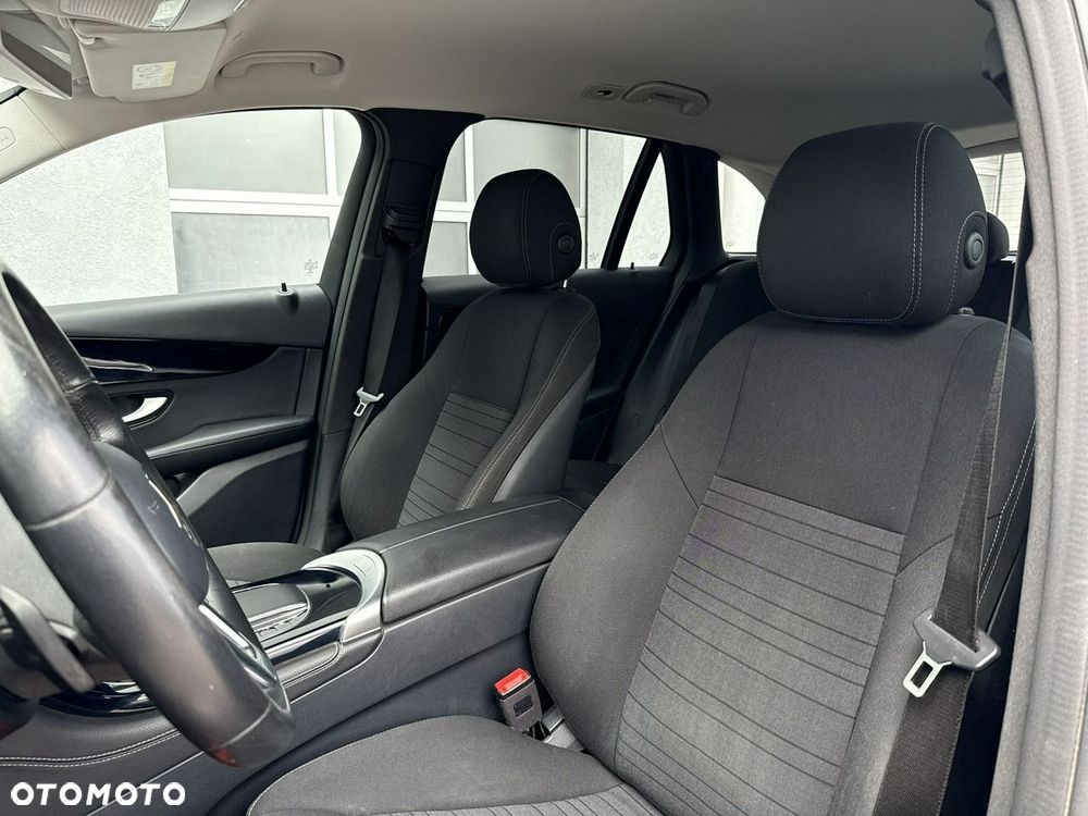 Mercedes-Benz GLC 200 d 4Matic 9G-TRONIC - 26