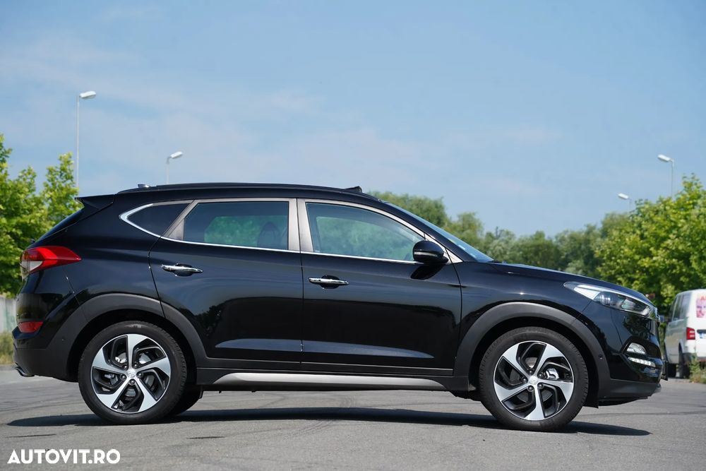 Hyundai Tucson 2.0 CRDI 4WD 6AT Luxury+ - 24