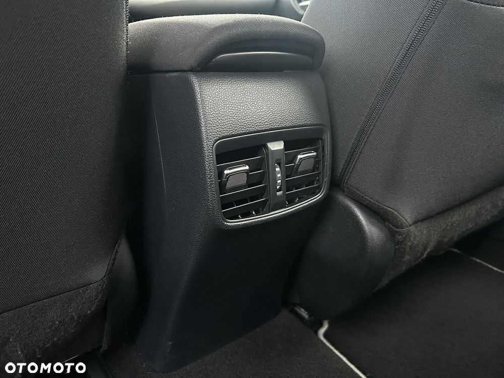 Toyota Corolla 1.8 Hybrid Comfort - 26