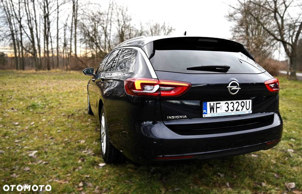 Opel Insignia - 25