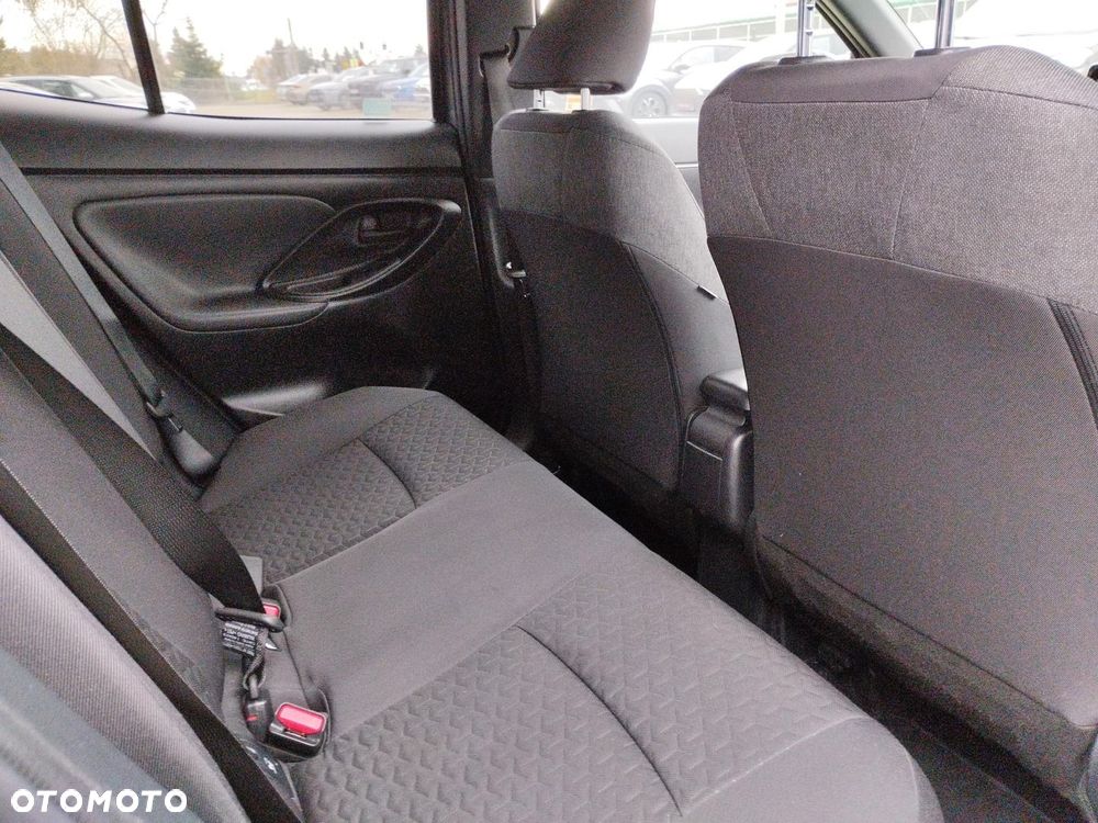 Toyota Yaris Cross Hybrid 1.5 Comfort 4x4 - 10