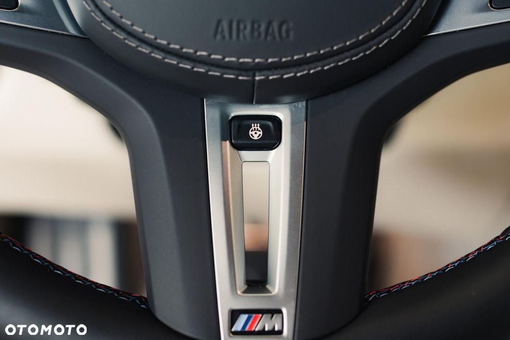 BMW Seria 8 M850i xDrive - 27