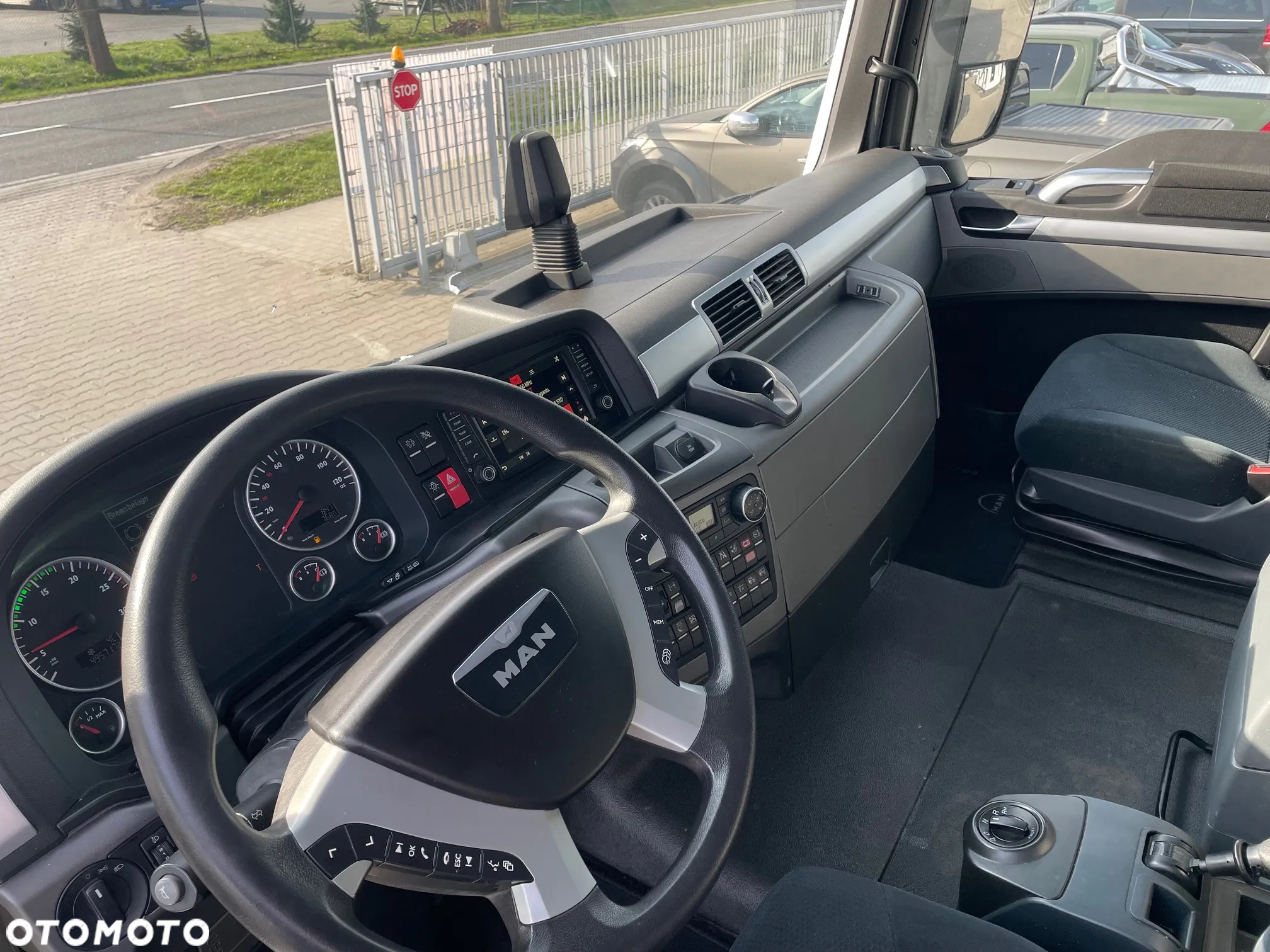 MAN TGX XXL 26.440 PUSCHER /  3 OSIE / 6x2 - 9