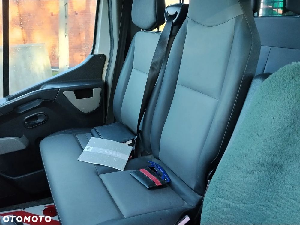 Nissan NV400 - 17