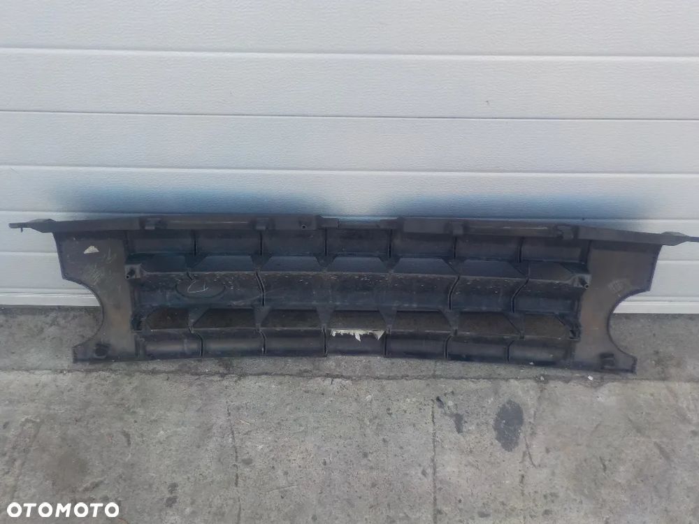 LAND ROVER DISCOVERY III ATRAPA GRILL - 4