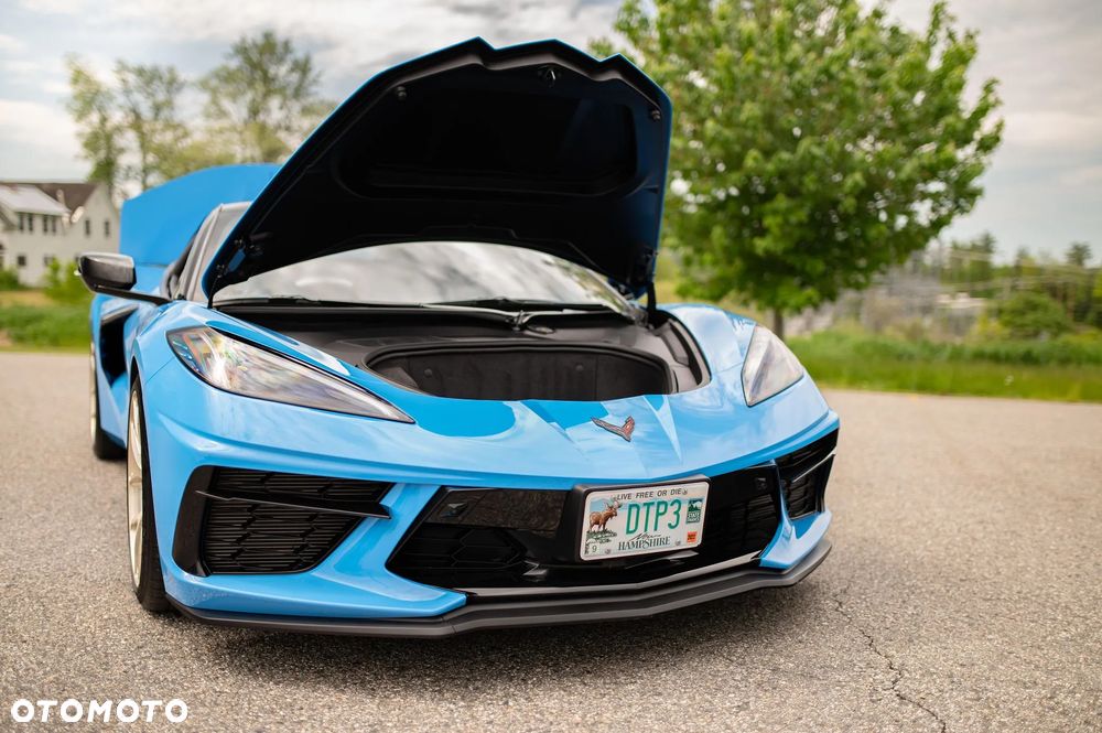 Chevrolet Corvette - 4