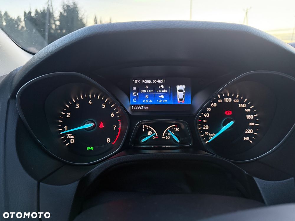Ford Focus - 8
