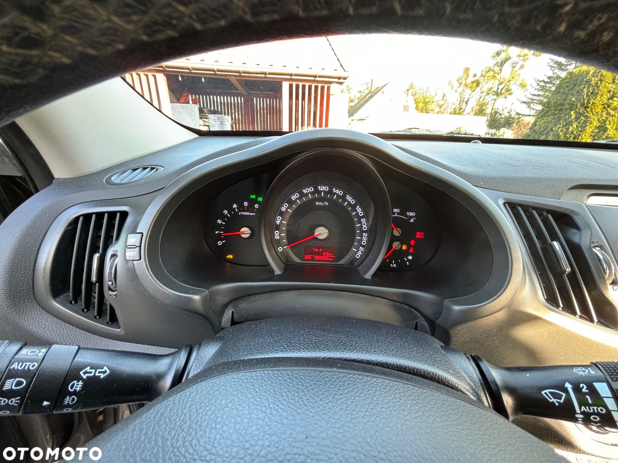 Kia Sportage 2.0 CRDI 4WD Attract - 29