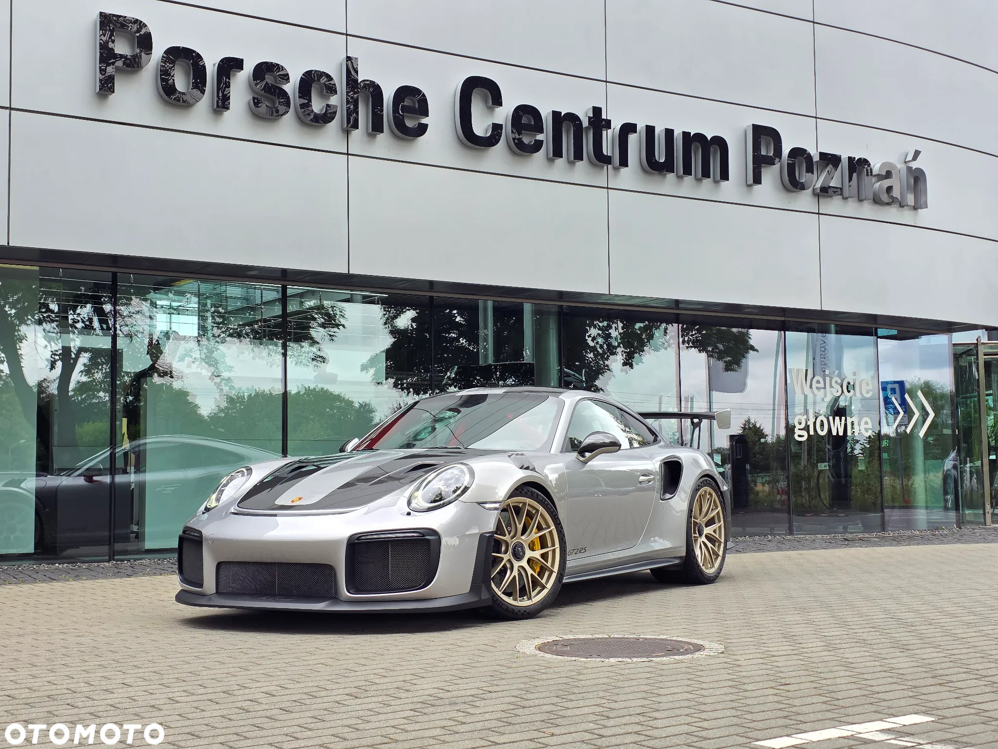 Porsche 911 GT2 RS - 30