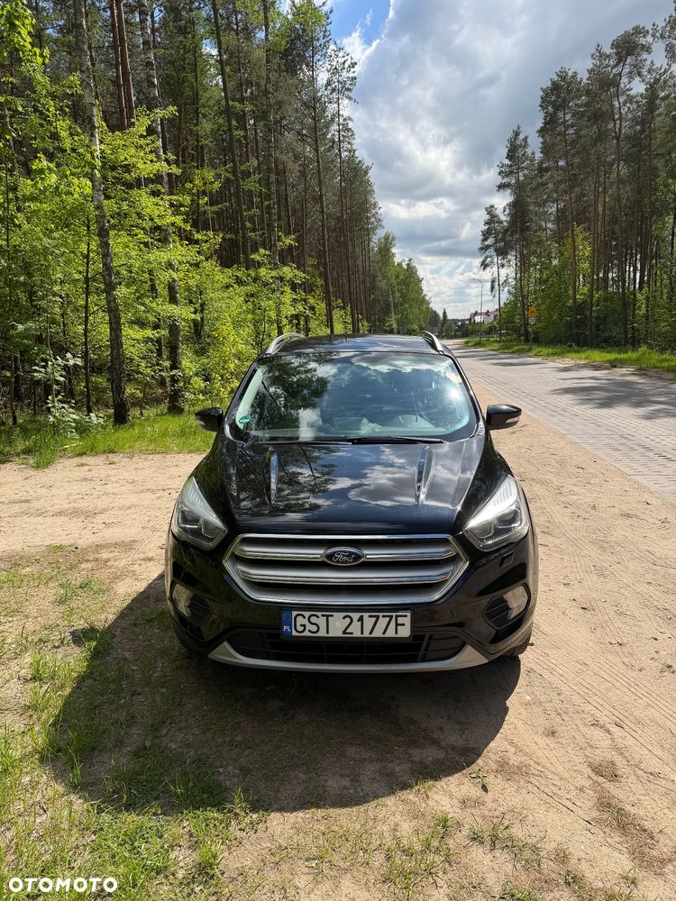 Ford Kuga 1.5 EcoBoost 2x4 Titanium - 1