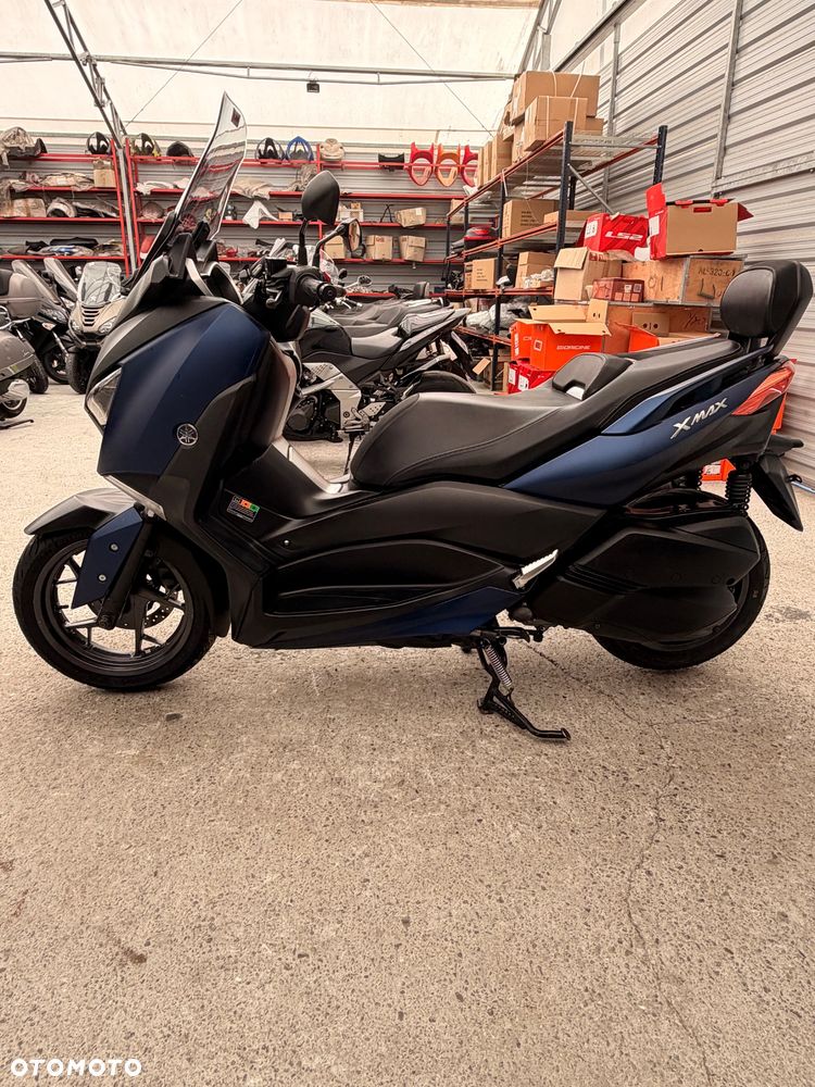Yamaha X-max - 5