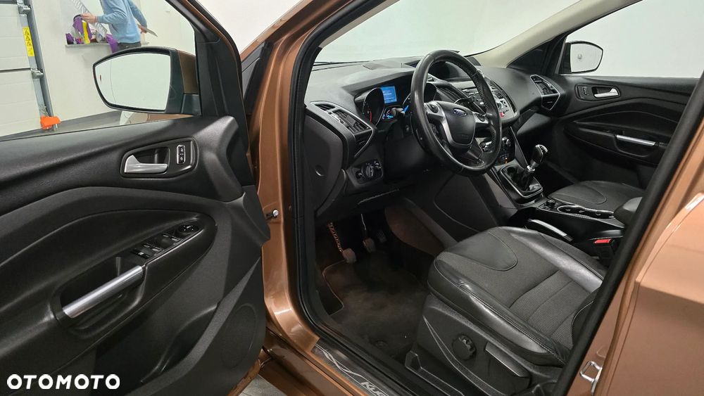 Ford Kuga 2.0 TDCi 4x4 Individual - 5