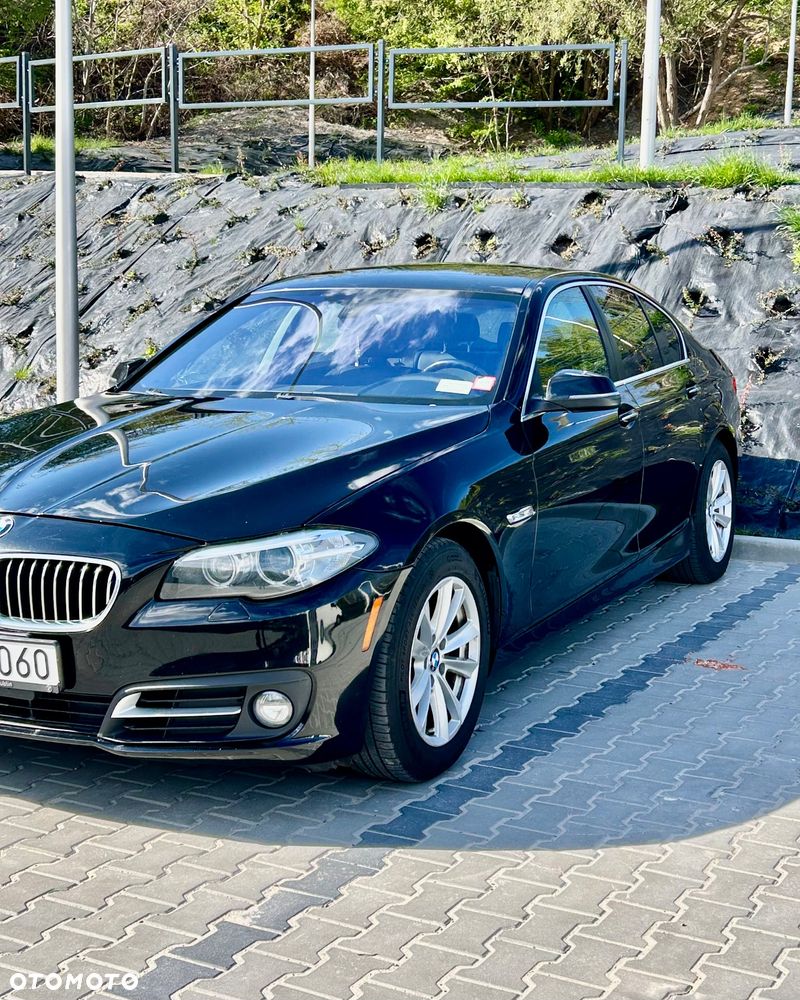 BMW Seria 5 528i Luxury Line - 2