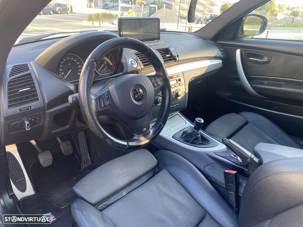 BMW 118 d Limited Edition Lifestyle c/ M Sport Pack - 9