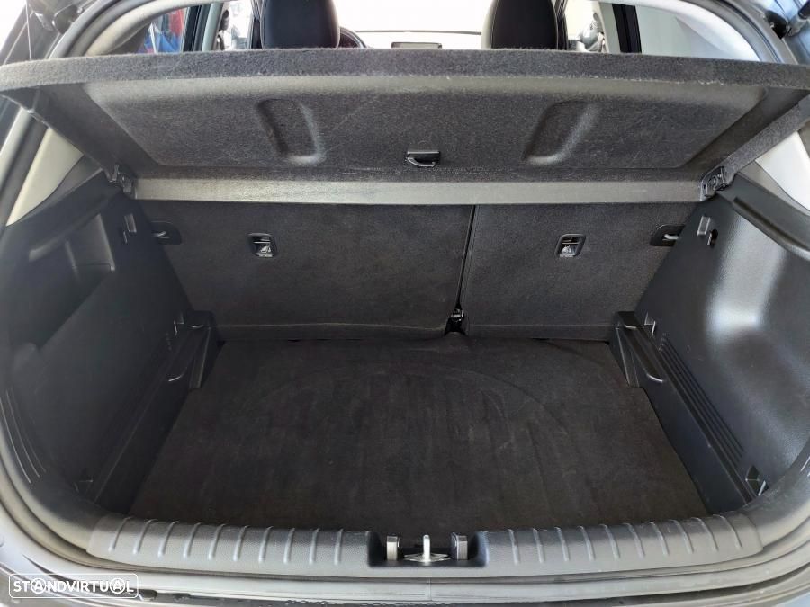 Kia Stonic 1.2 Dynamic - 44