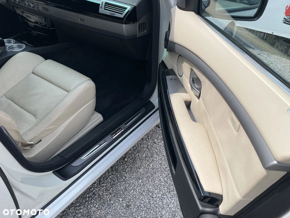 BMW Seria 7 750Li - 18