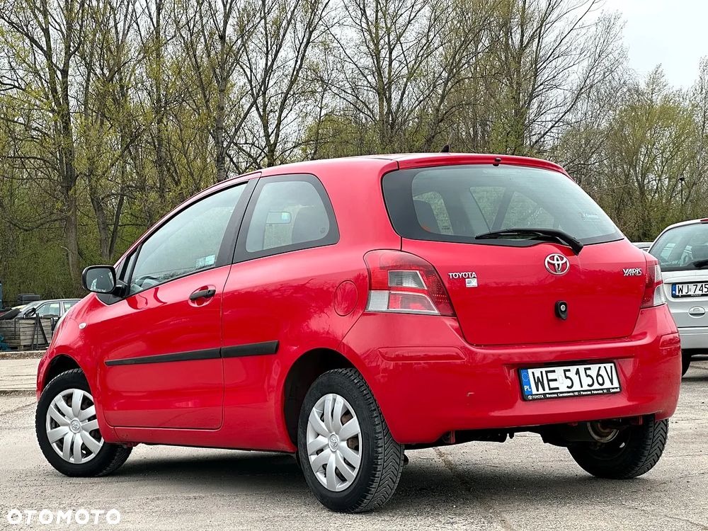 Toyota Yaris 1.0 Luna - 3