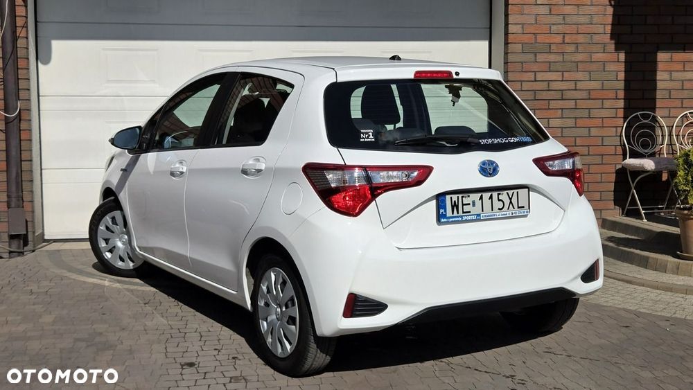 Toyota Yaris Hybrid 100 Premium EU6 - 10
