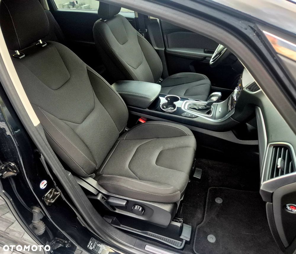 Ford S-Max - 18