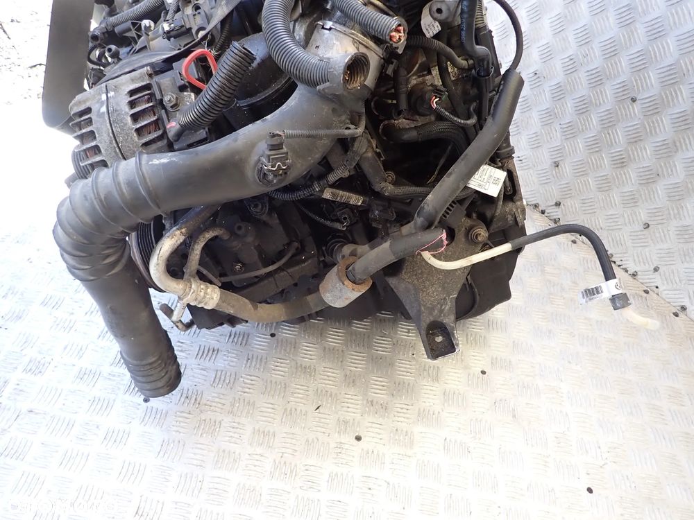 SILNIK BMW N47  D20C - 8