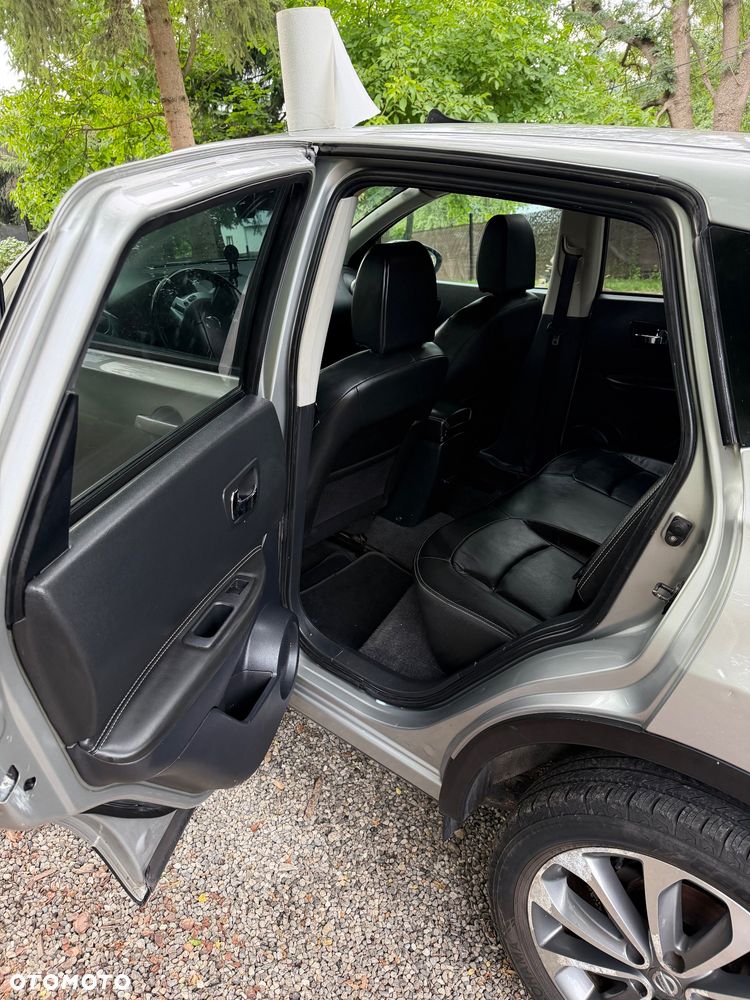 Nissan Qashqai 2.0 dCi 4x4 Tekna Premium - 9