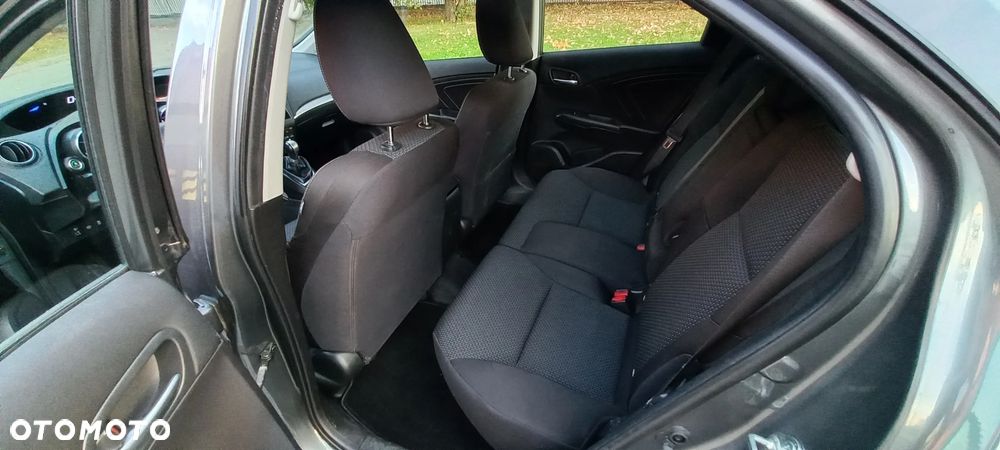 Honda Civic 1.8 Elegance - 19