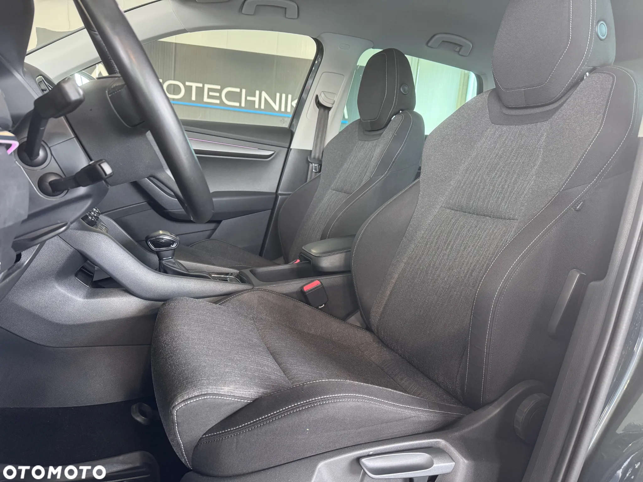 Skoda Karoq 1.5 TSI ACT GPF 4x2 Ambition DSG - 15
