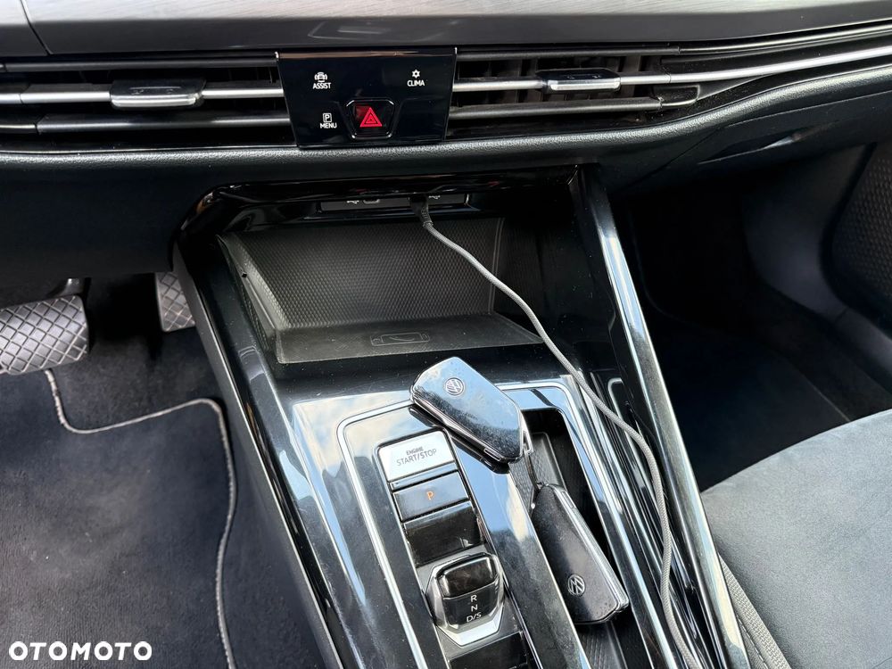 Volkswagen Golf Variant 2.0 TDI SCR DSG Style - 25
