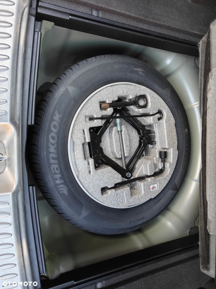 Hyundai i40 i40cw 1.7 CRDi Fifa World Cup Edition - 34