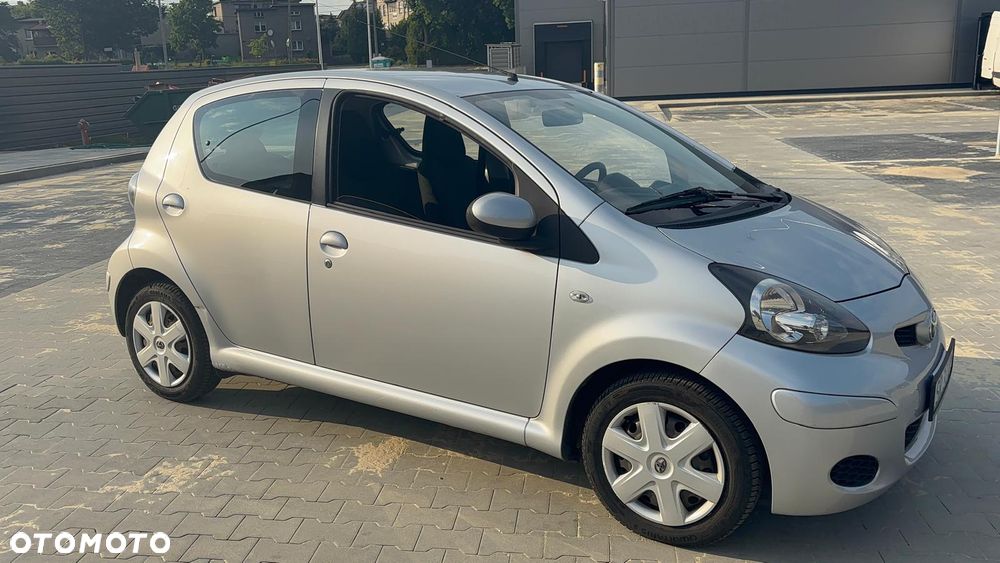 Toyota Aygo 1.0 VVT-i Luna EU5 - 1