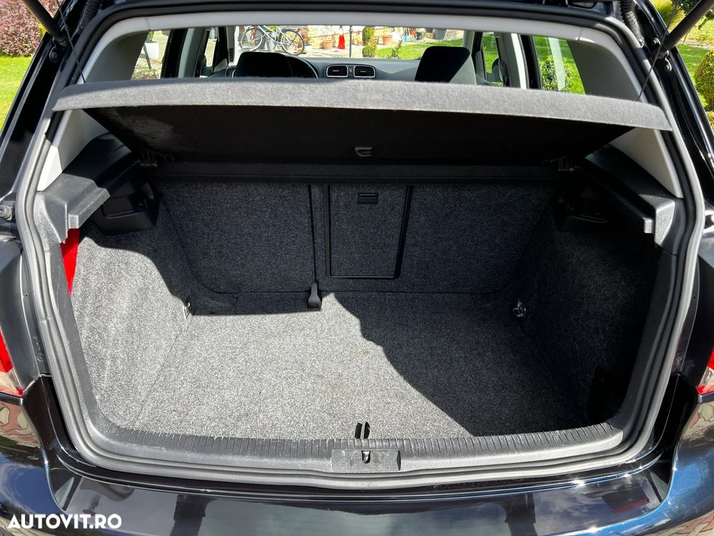 Volkswagen Golf 1.6 Comfortline - 27