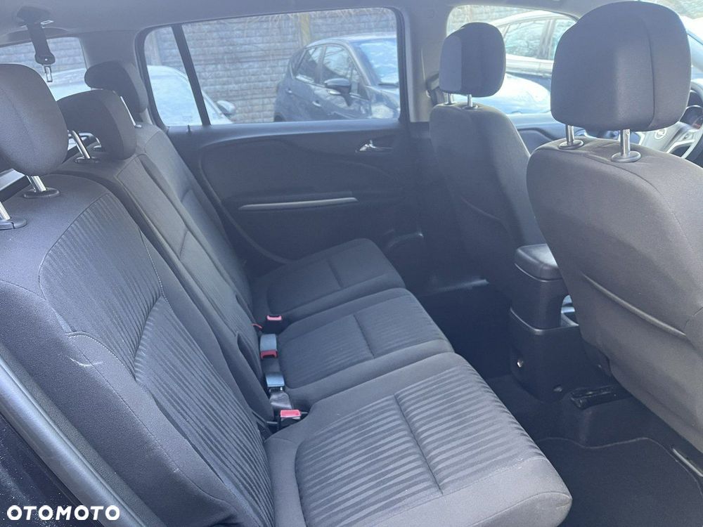 Opel Zafira - 21