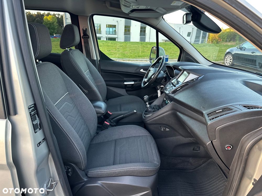 Ford Tourneo Connect 1.5 TDCi Titanium - 19