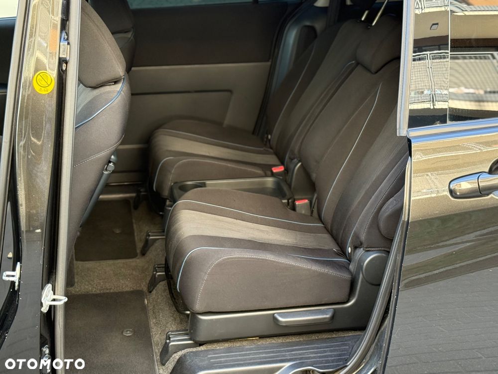 Mazda 5 - 7