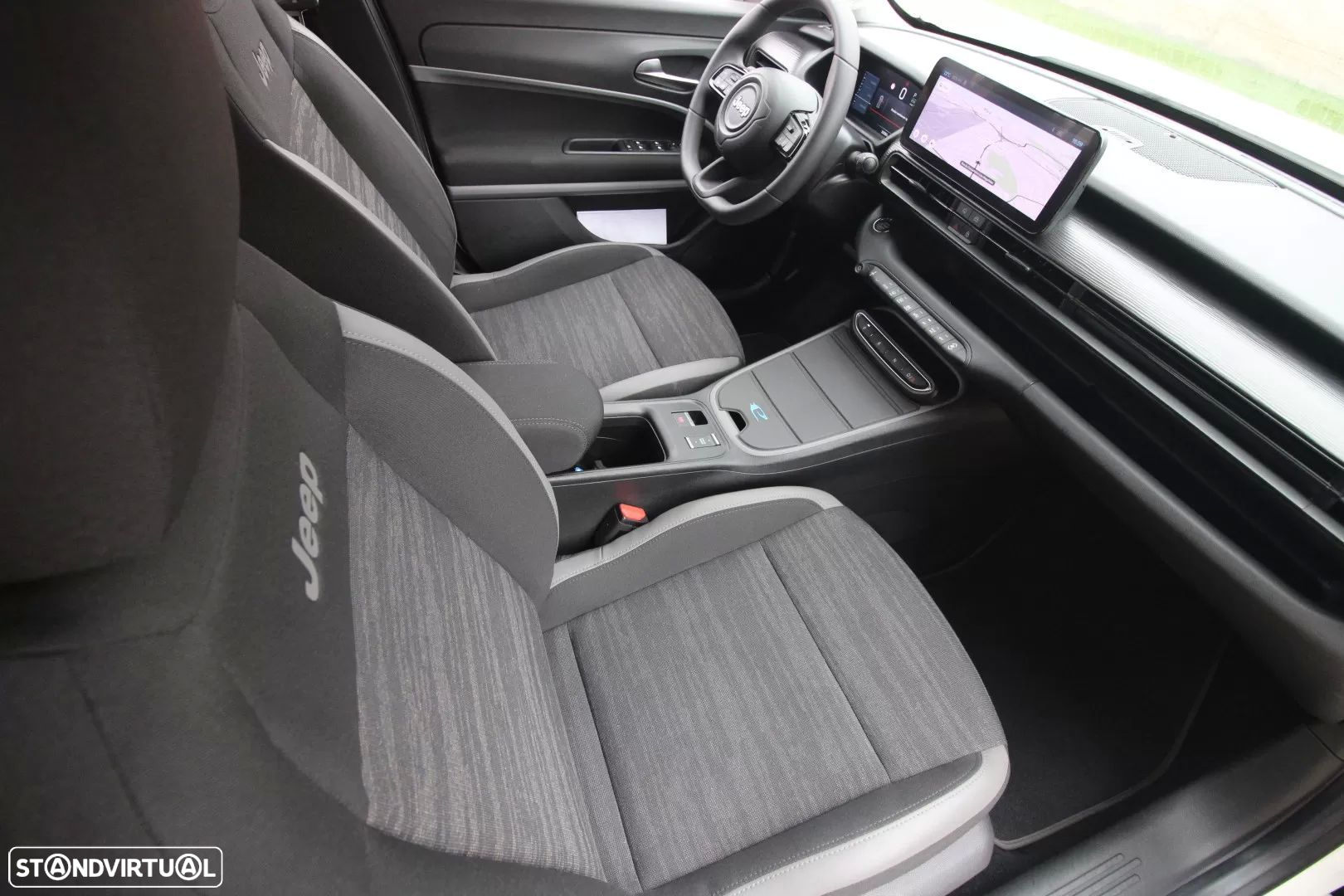 Jeep Avenger 54 kWh Longitude - 35