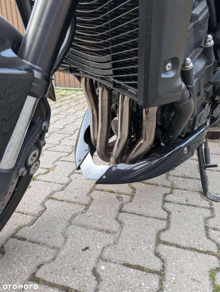 Yamaha FZ - 10