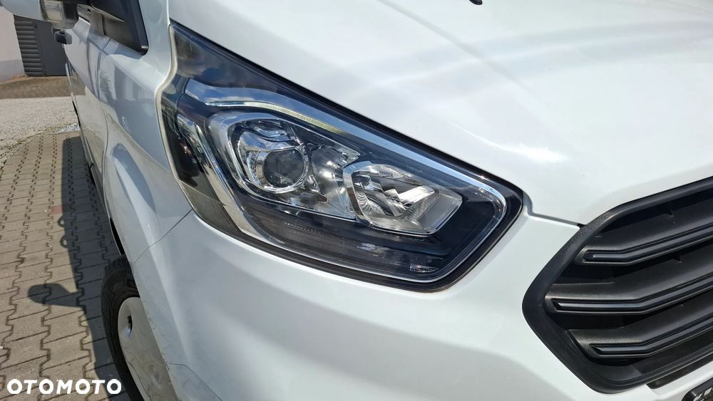 Ford TRANSIT CUSTOM - 7