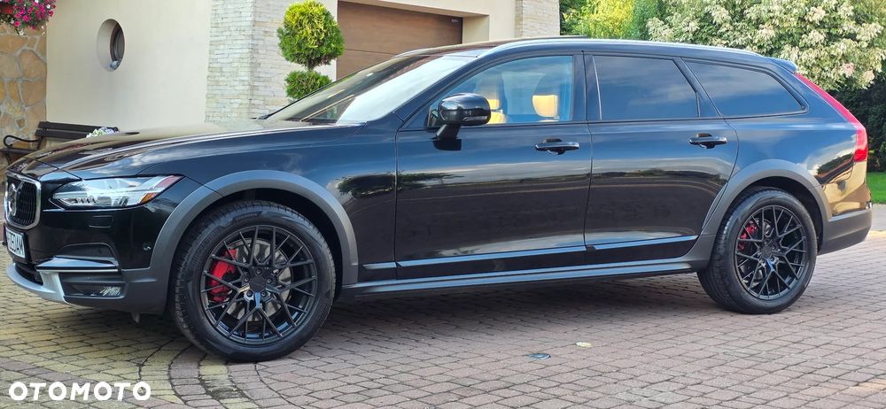 Volvo V90 Cross Country T6 AWD Pro - 35