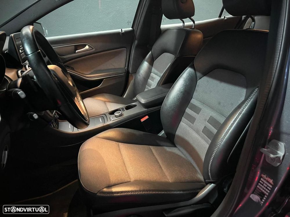 Mercedes-Benz GLA 200 - 23