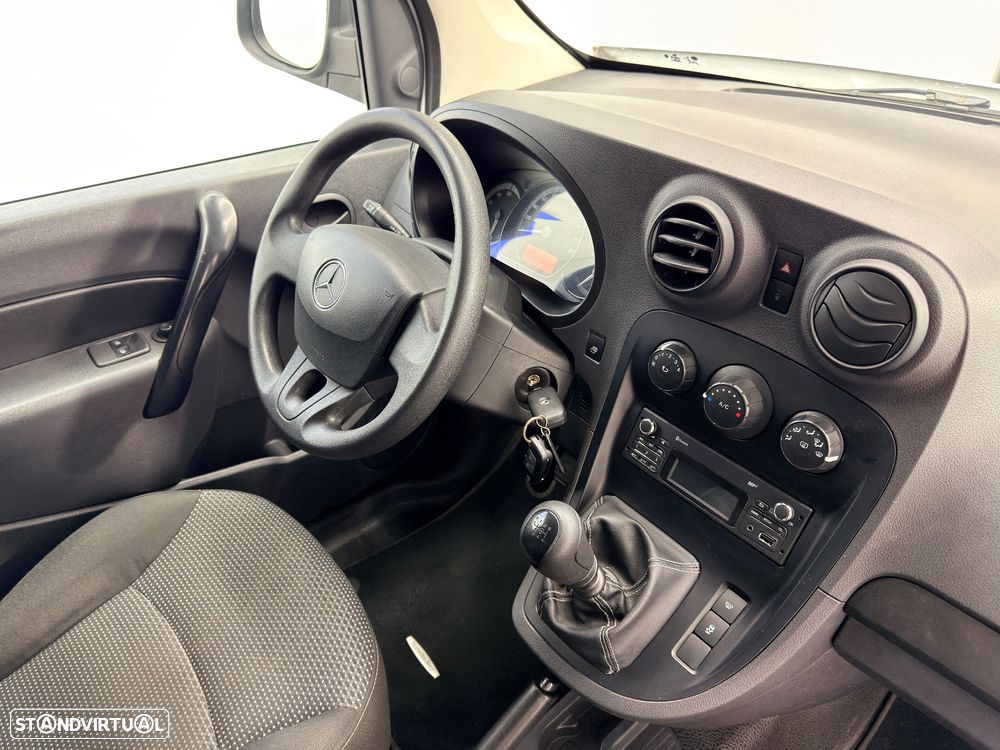 Citroën BERLINGO 1,5 HDI 3 LUGARES - 17