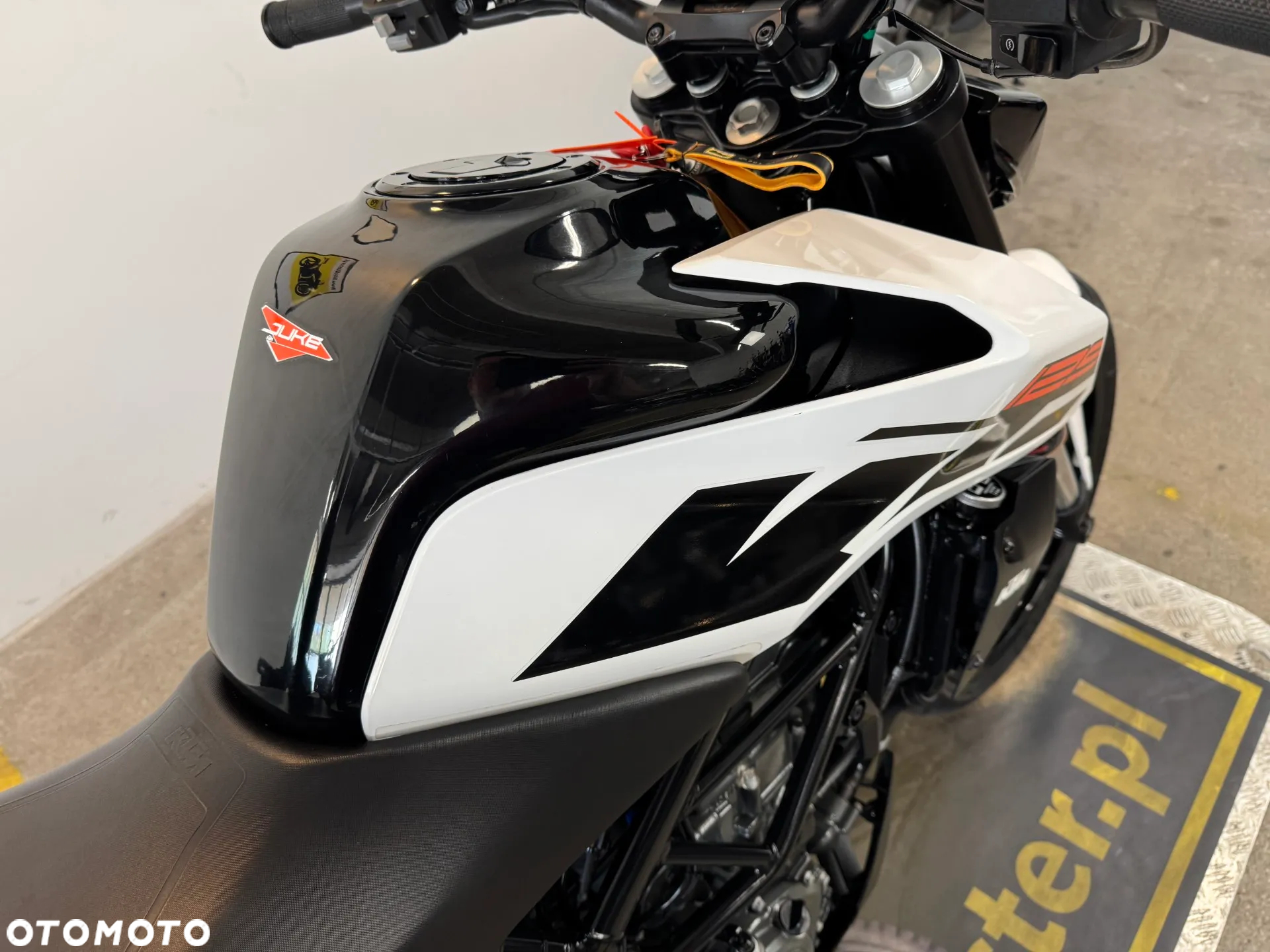 KTM Duke - 17