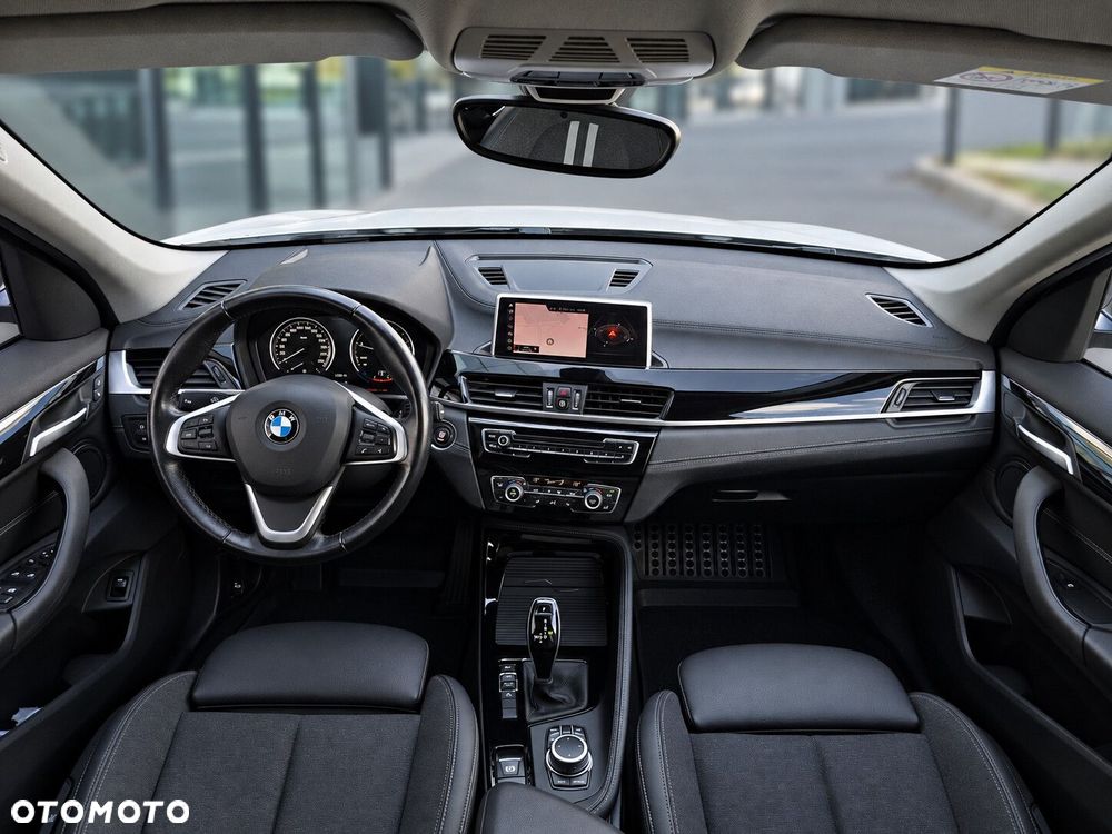 BMW X1 sDrive18i Sport Line - 19
