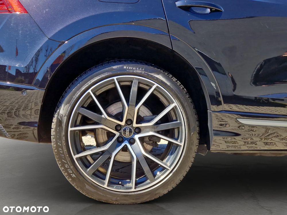 Audi Q8 - 32