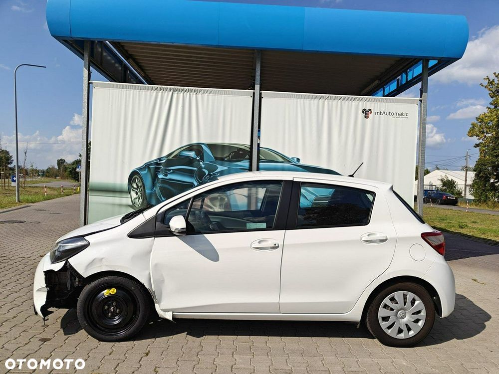Toyota Yaris - 4